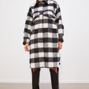 Stylish black and white checkered coat. H&M Medium Relaxed fit